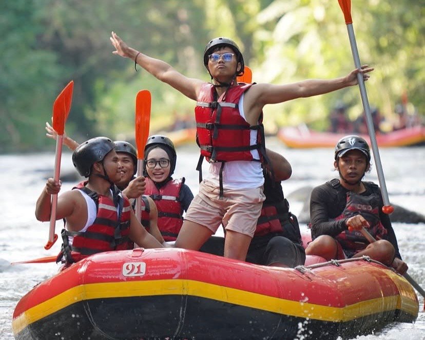 Ayung River rafting Bali – gentle rapids, jungle and rice terrace scenery